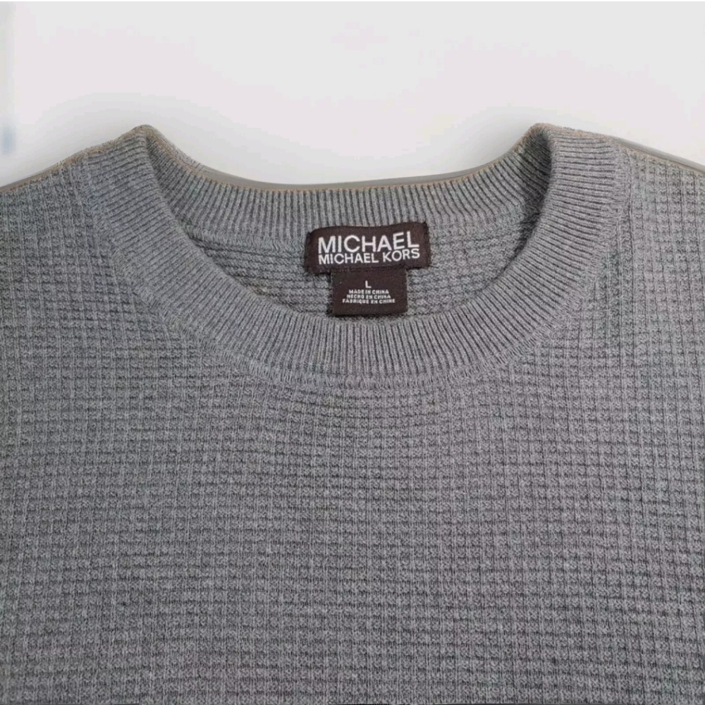 Michael Kors Waffle Knit Thermal Top Men Large Gray Crewneck Preppy Ski Travel - Picture 5 of 8